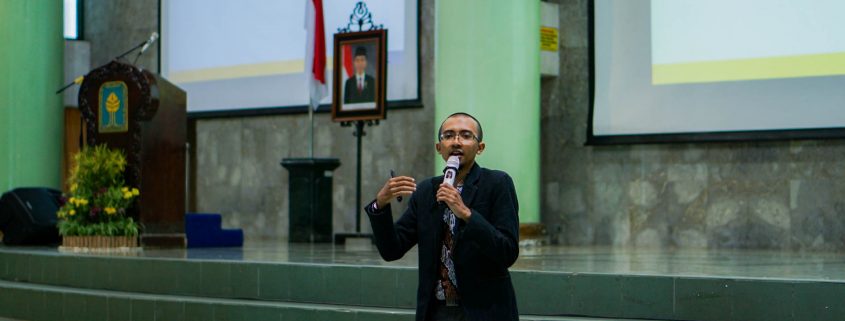 Pak Hatta dalam Temu Wali Mahasiswa Informatika UII 2018