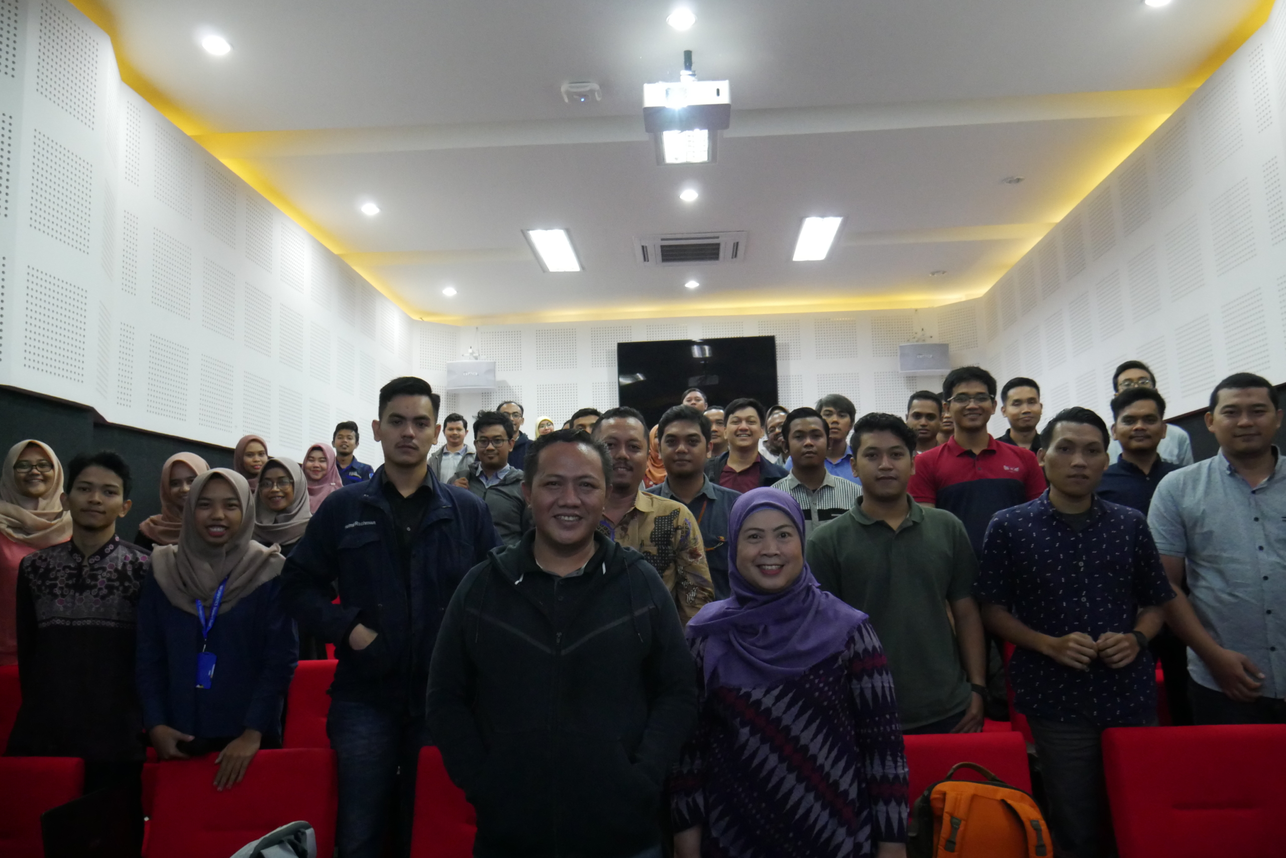 foto bersama kuliah umum Magister Informatika UII
